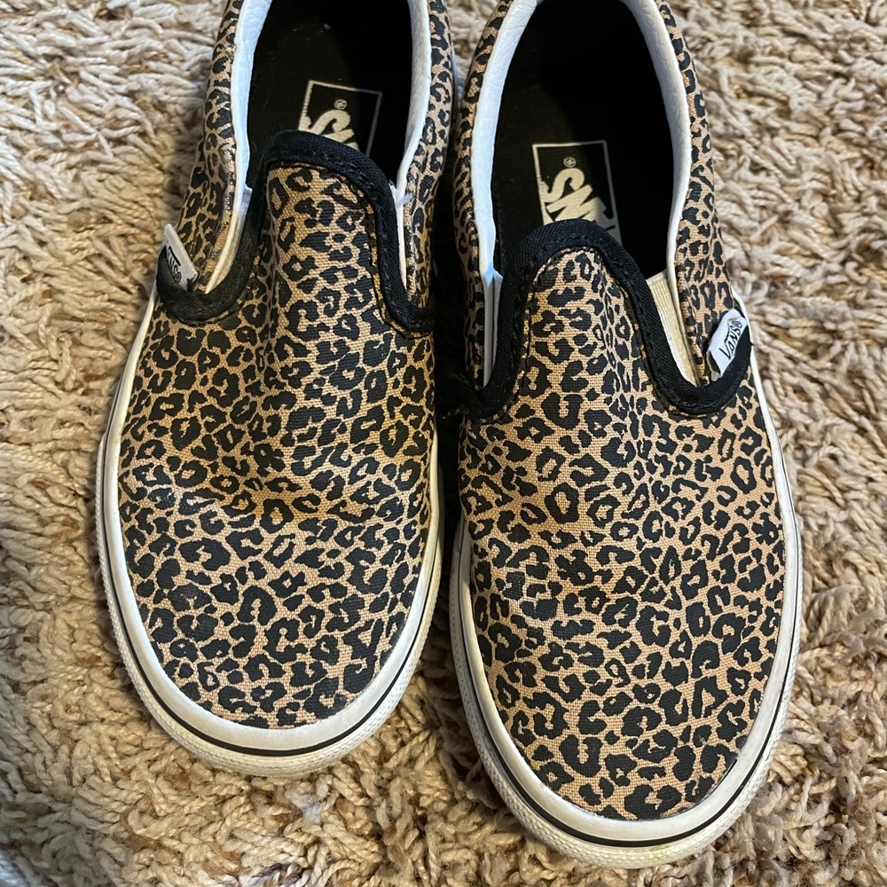 COPY - Vans Girls Leopard Slip-ons